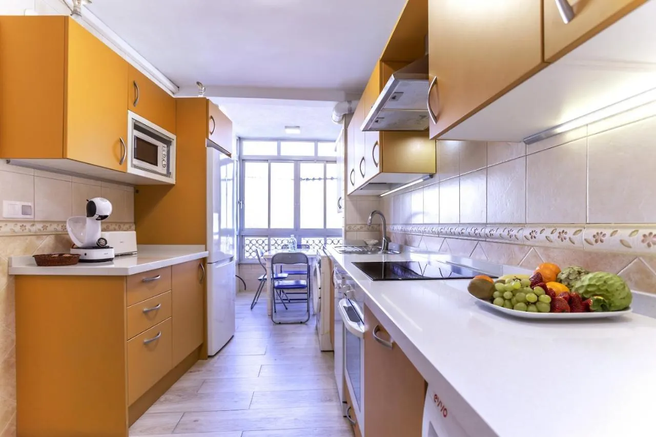 Rentcostadelsol Malagueta Miramar Malaga 0*,  Hiszpania