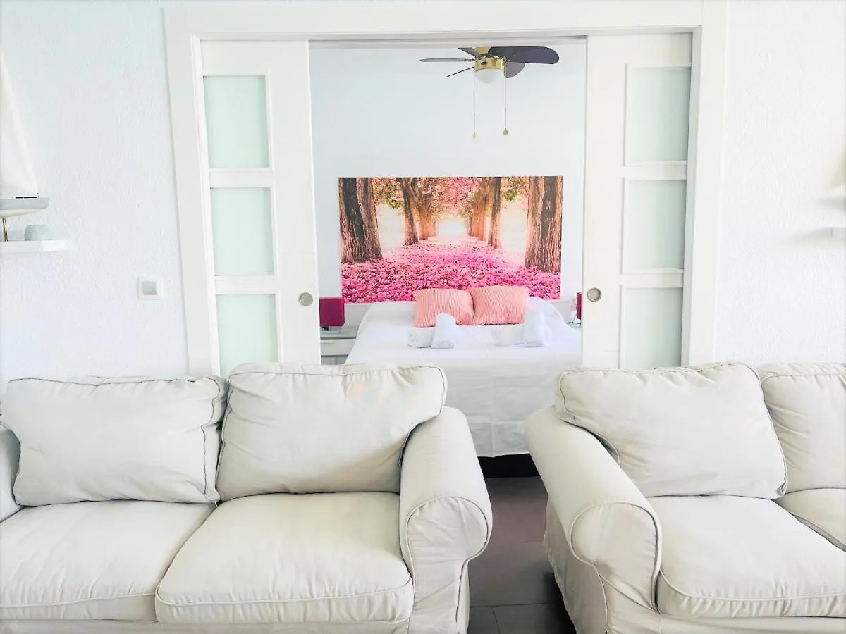 Rentcostadelsol Malagueta Miramar Malaga Hiszpania