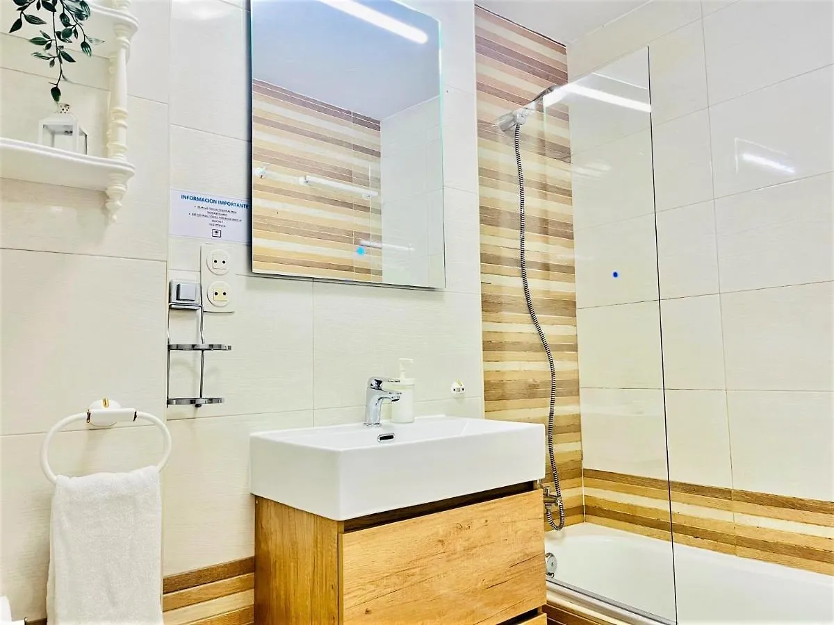 Rentcostadelsol Malagueta Miramar Málaga